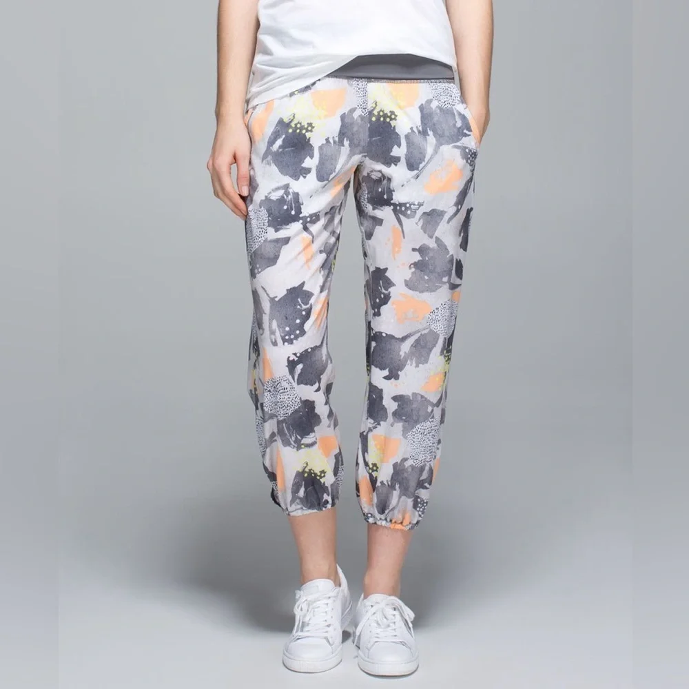 Lululemon OM‎ pants Size 6 Harlem pants